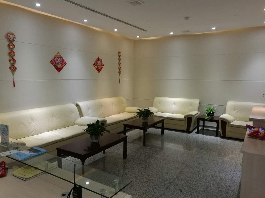 1353227c9967.jpg